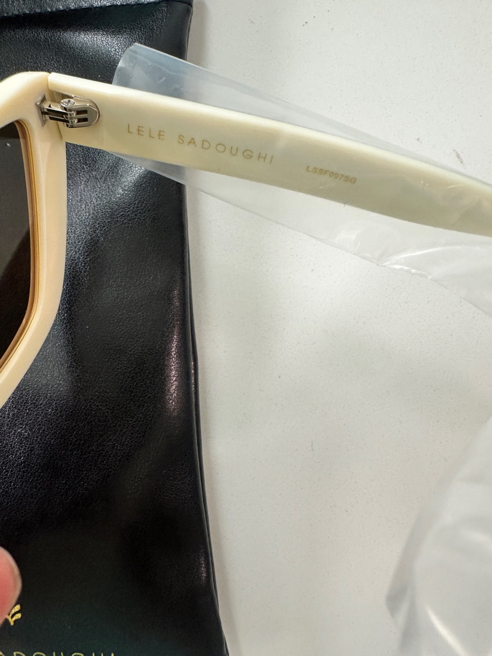 NEW Lele Sadoughi SAGE BRICKELL CAT EYE Palm Beach Green Cream SUNGLASSES - Picture 5 of 7